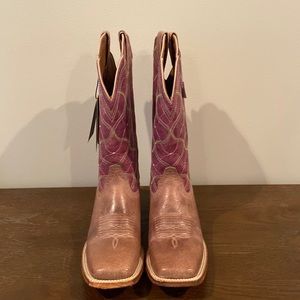 Women’s Ariat cowboy boots